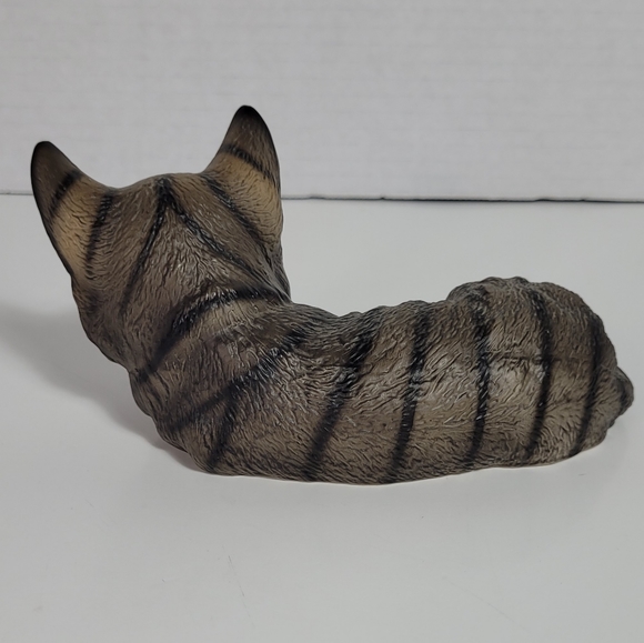 Handpainted Realistic Vintage Tabby Kitten Cat Figurine Harvey Knox - Picture 4 of 9